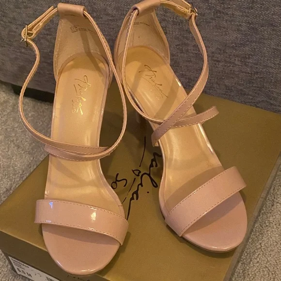 Thalia Sodi Nude Strappy Heels - Picture 5 of 6
